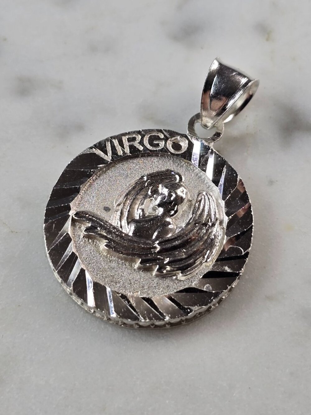 Womens Vintage Estate Sterling Silver Zodiac Virgo Pendant 3.5g E5698